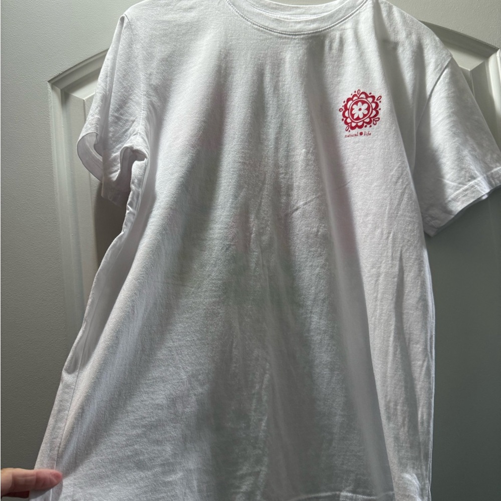 NATURAL LIFE White Tee with Red Graphic